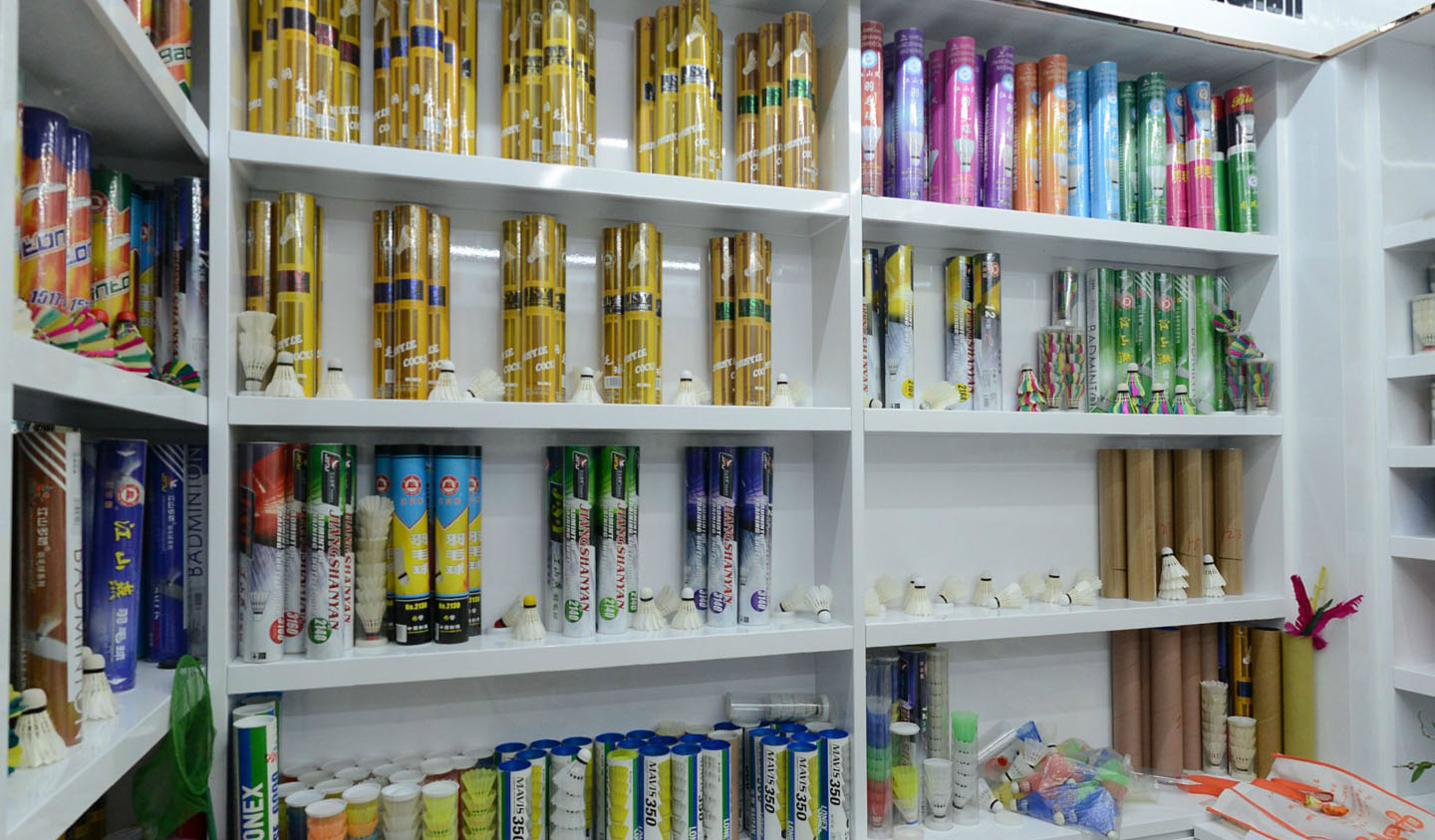 Badminton-Shop-In-Market.jpg (1440×843)