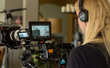 How vlogging Can Benefit Businesses 2